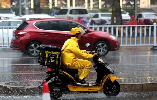 台铃续航500公里电动车评测，台铃长跑王300公里