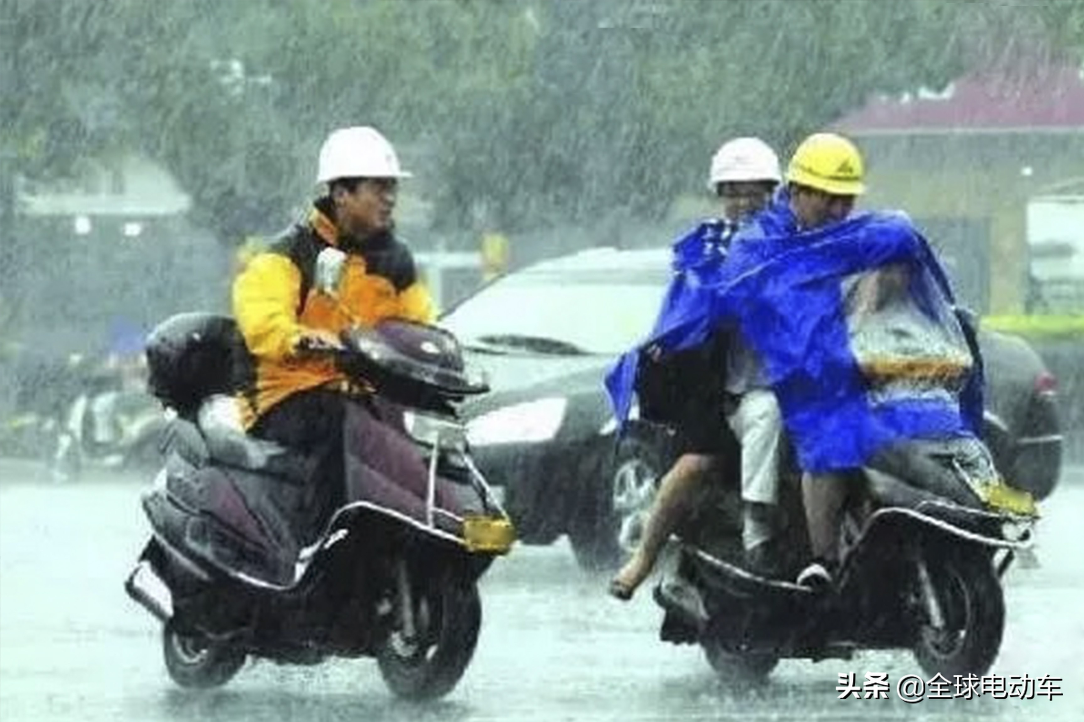 电瓶车淋雨会有事吗，电动车淋了大暴雨没事吧