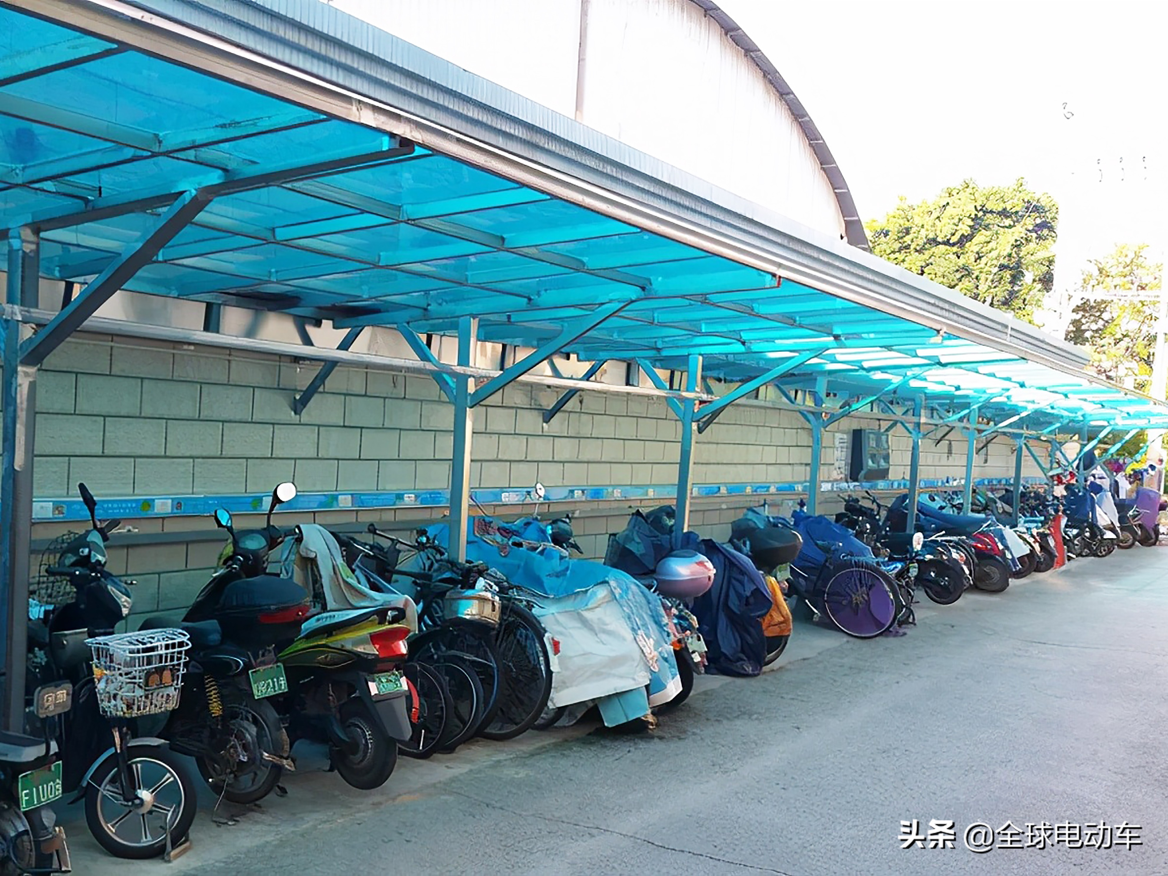 电动车电池充电柜，电瓶车电池能在家里充电吗